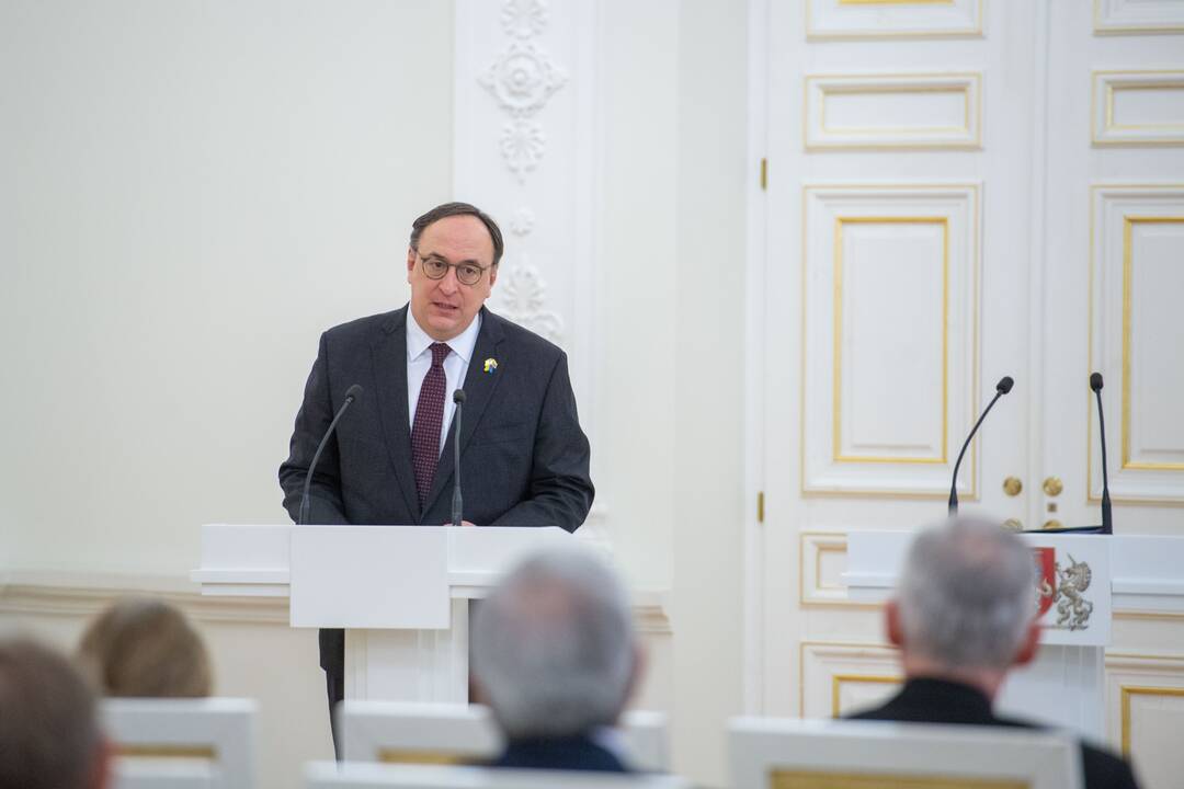 Prezidentas susitiko su užsienio ambasadoriais