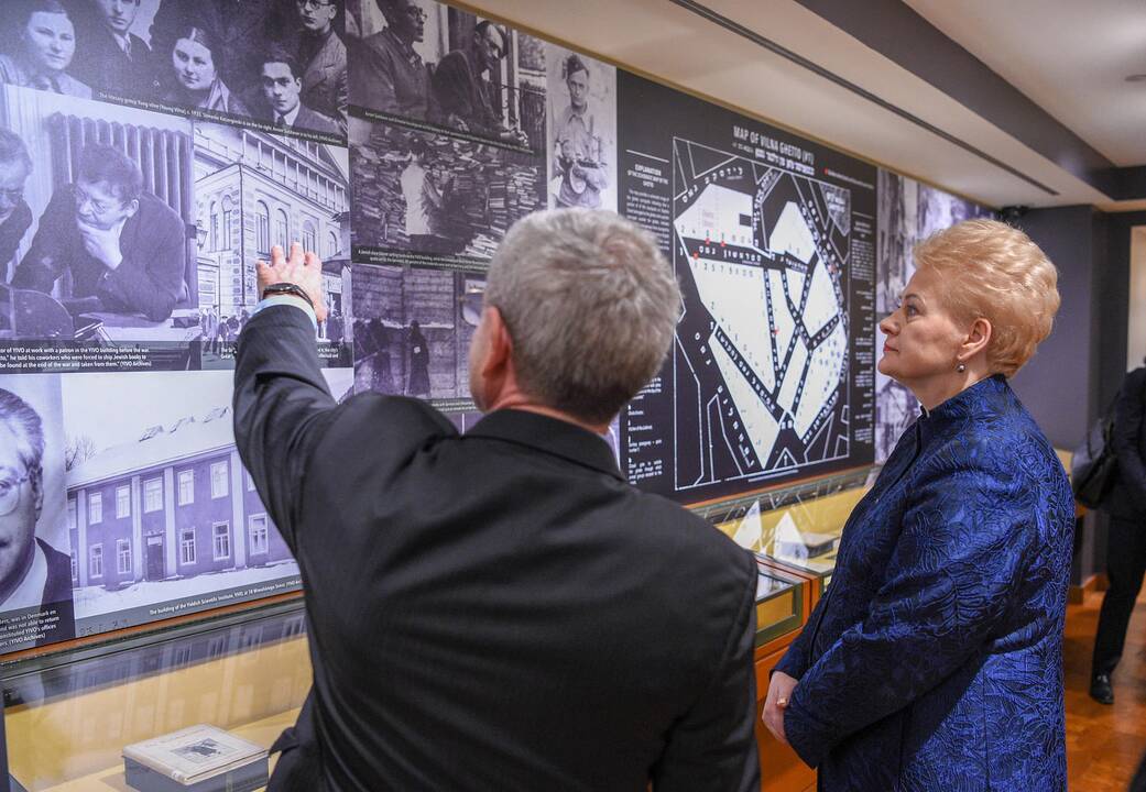 Prezidentė lankosi Judaikos tyrimų institute YIVO