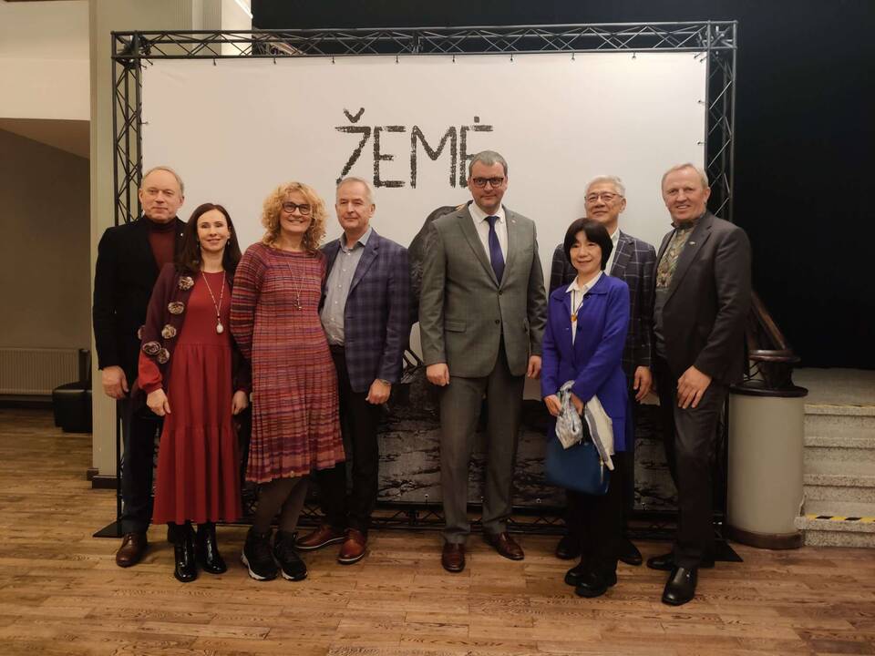 Nacionaliniame Kauno dramos teatre – premjera „Žemė“