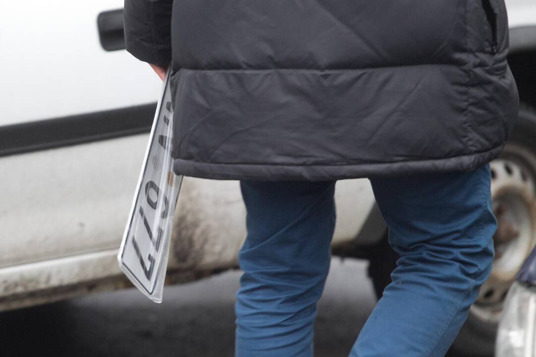„Regitra“: atpigs valstybinio registracijos numerio ženklai