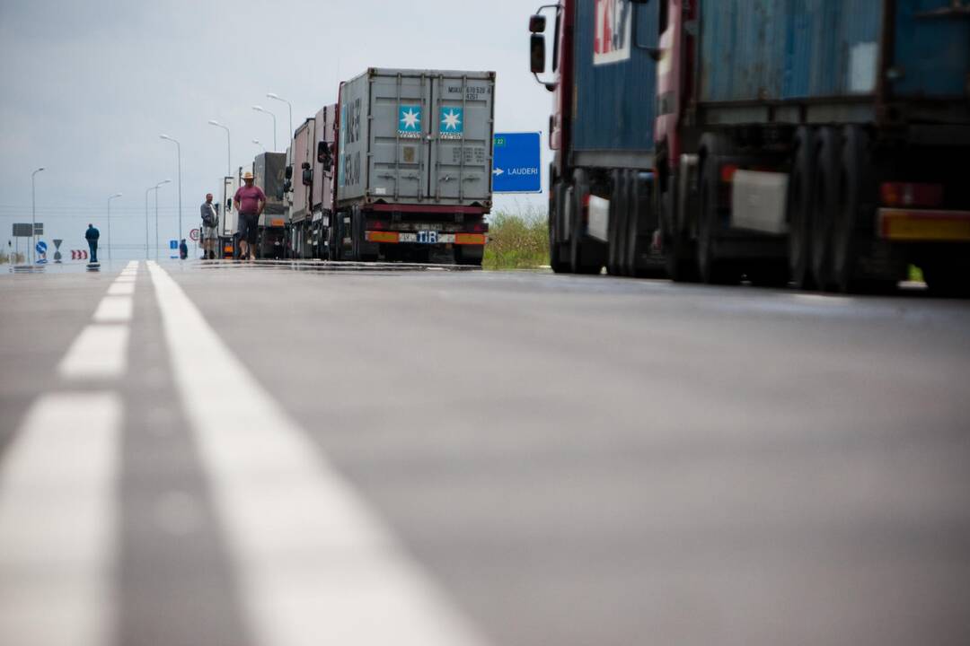 Profsąjungos pasitraukė iš derybų su „Linava“ dėl atlyginimų