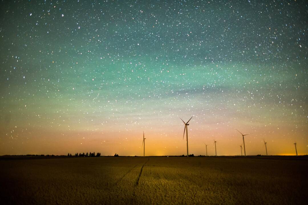 Naktį laukiama gausiausio šiemet meteorų lietaus