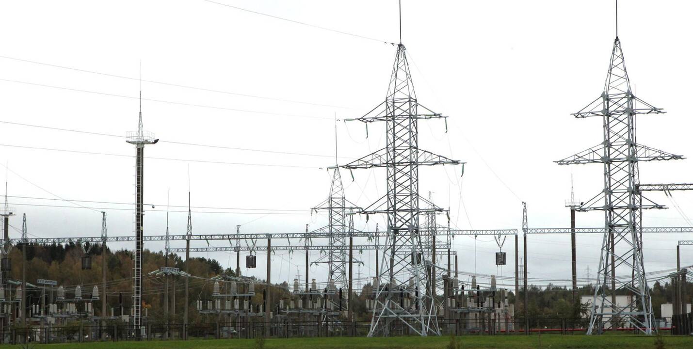 LEA: fiksuotus elektros tarifus per savaitę mažino tik „Ignitis“
