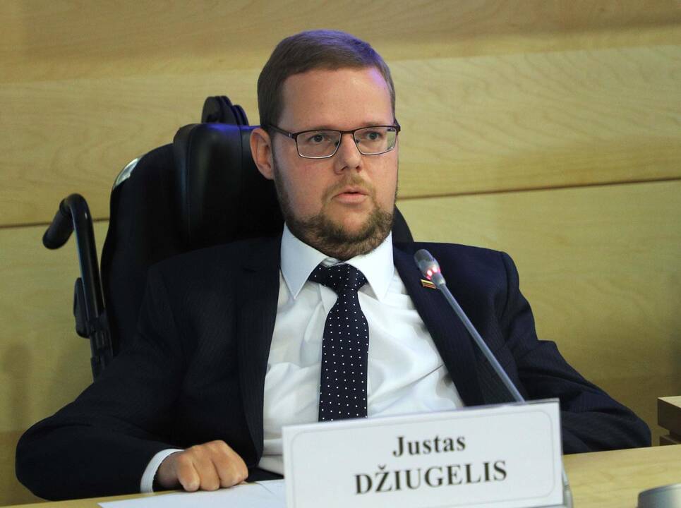 V.  Bakas neslėpė, kad kartu dalyvauti Seimo rinkimuose jį kvietė ne viena politinė jėga.
