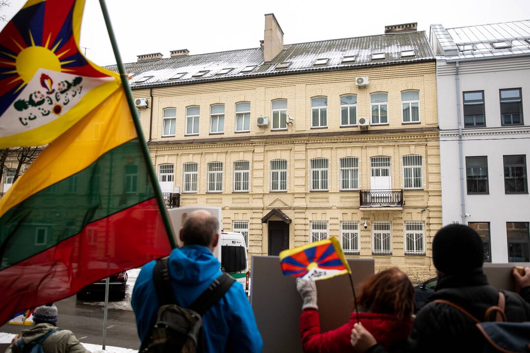 Piketo akcija prie Kinijos ambasados