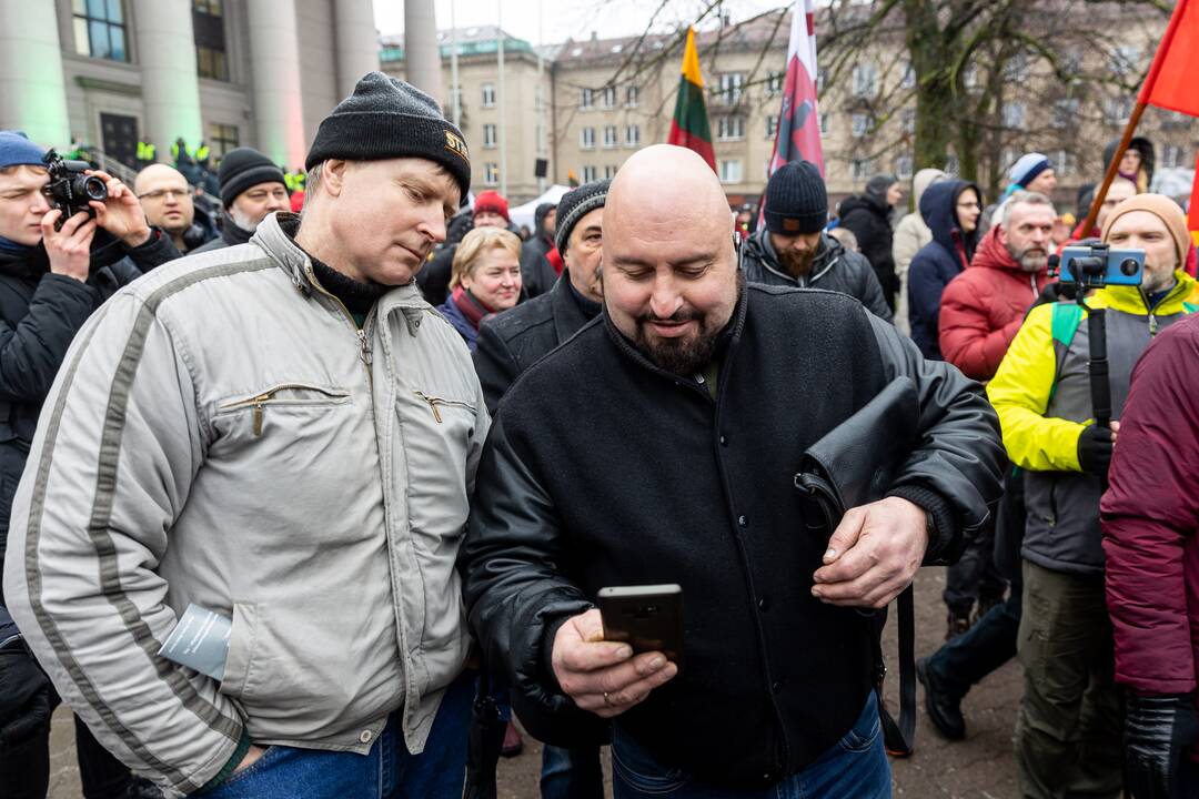 Protestas prie Seimo Sausio 13-ąją