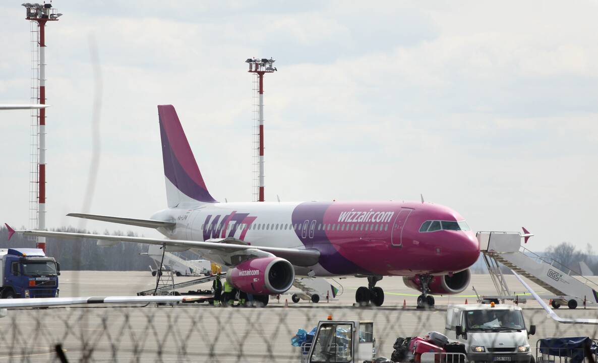 „Wizz Air“ iš Lietuvos skraidins į Barseloną, Atėnus, Eindhoveną