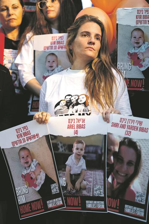  Atomazga: laisvę atgavusi Emily Hand, apie kurios kalinimą naujiena tėvą buvo sukrėtusi labiau nei klaidinga žinia apie jos mirtį.