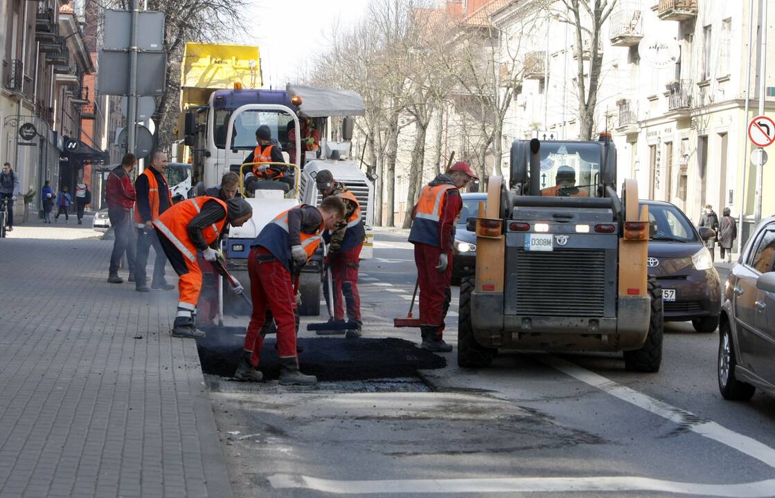 Vien Klaipėdos daugiabučių kiemų vidaus kelių ir automobilių stovėjimo aikštelių rekonstrukcijai bei renovacijai šiemet planuojama skirti per 2 mln. eurų.