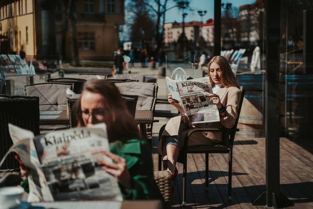 Pomėgis: „Klaipėdos“ skaitytojai laikraštį skaito visur.