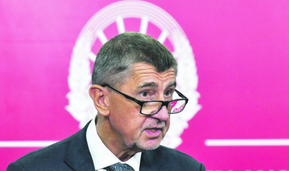 Mūšis dėl Čekijos rinkėjų: manipuliacijos ir propaganda prie vartų