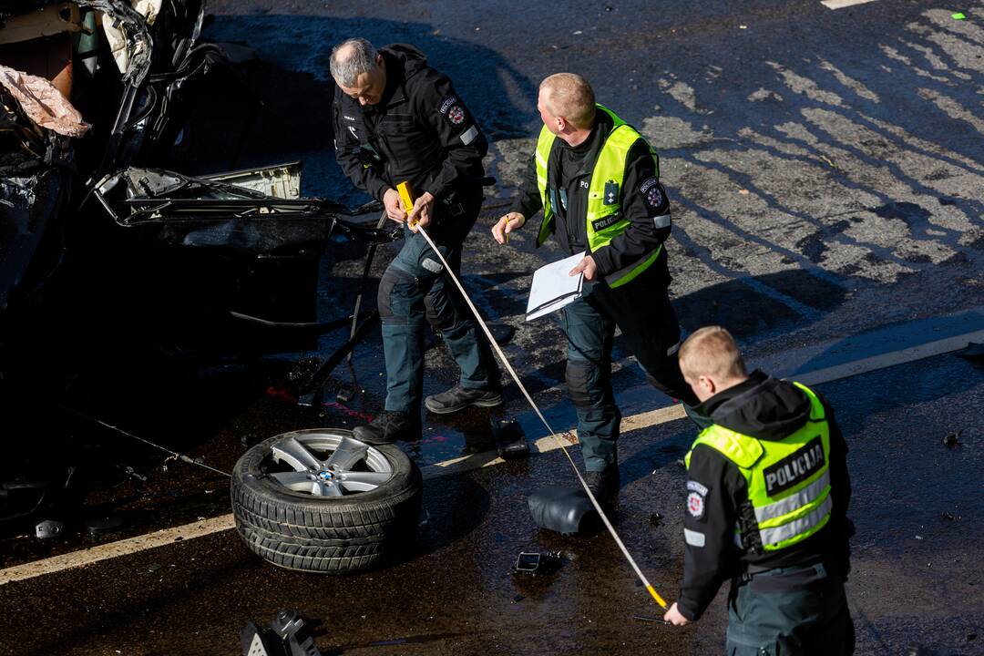 Per savaitę Lietuvos keliuose sužeisti 53 žmonės, žuvo du