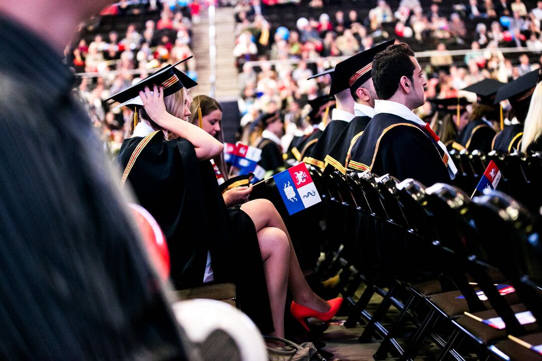 LSMU diplomų įteikimas