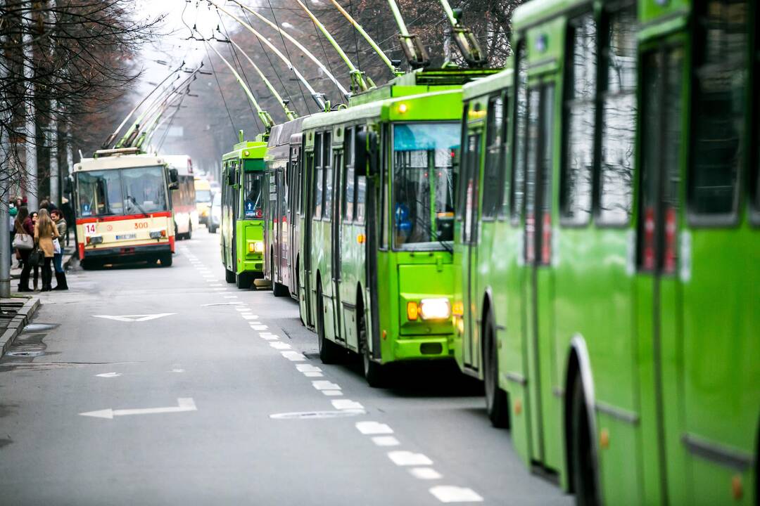 Kaune sutriko troleibusų eismas