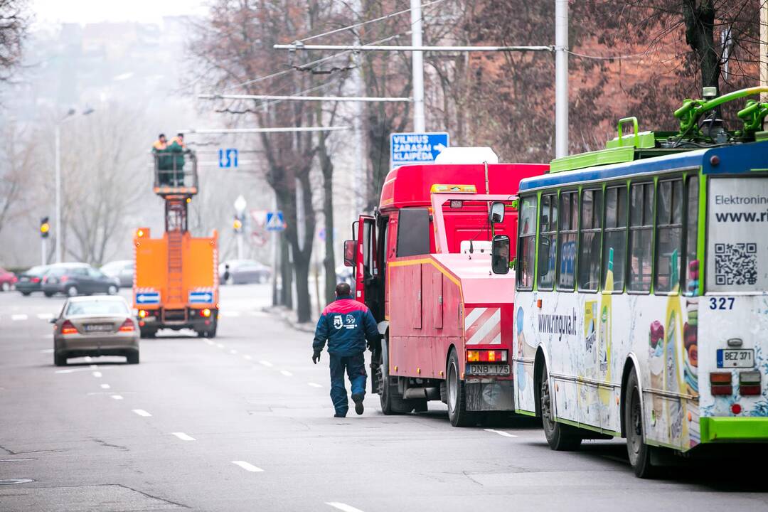 Kaune sutriko troleibusų eismas