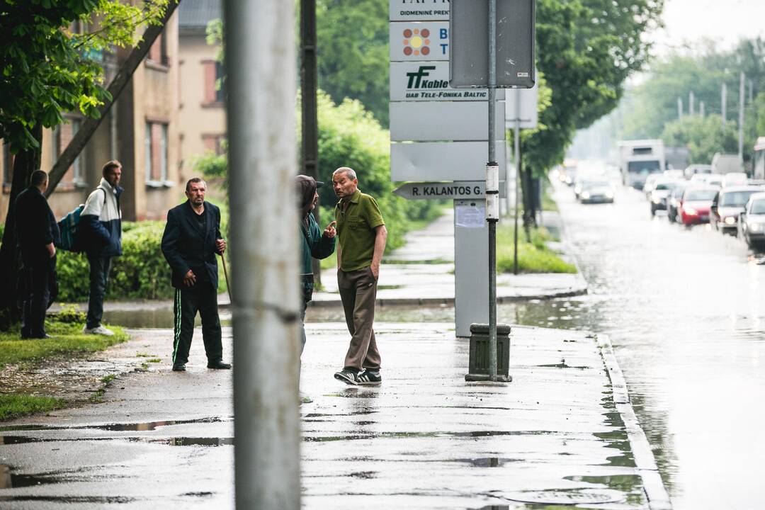 Po stiprios liūties patvino Kauno gatvės