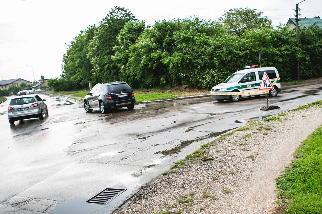 Po stiprios liūties patvino Kauno gatvės