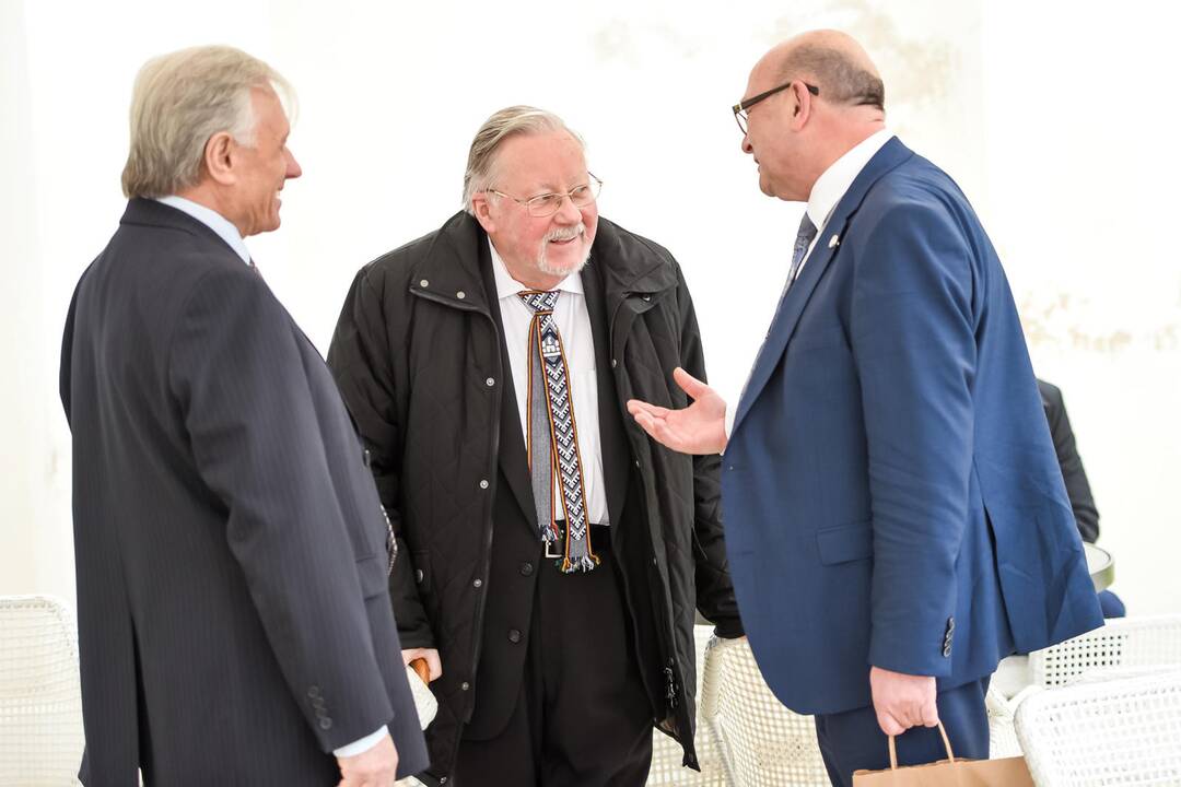 Prezidentui V. Adamkui suteiktas Maltiečių garbės nario vardas 