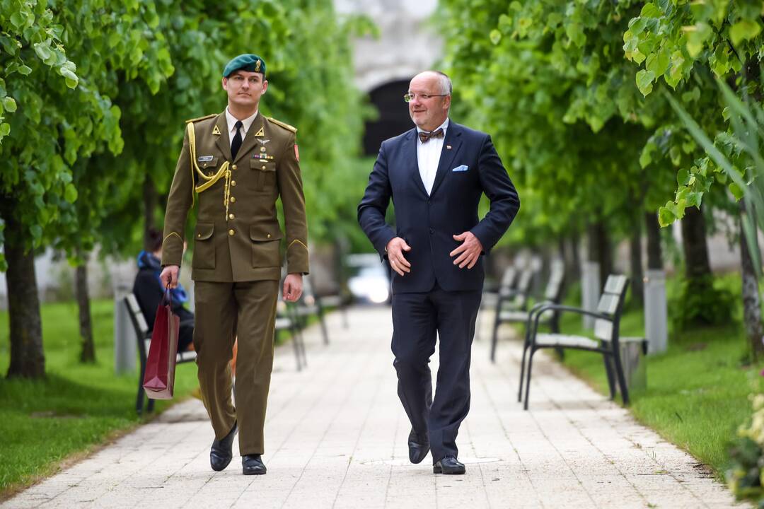 Prezidentui V. Adamkui suteiktas Maltiečių garbės nario vardas 