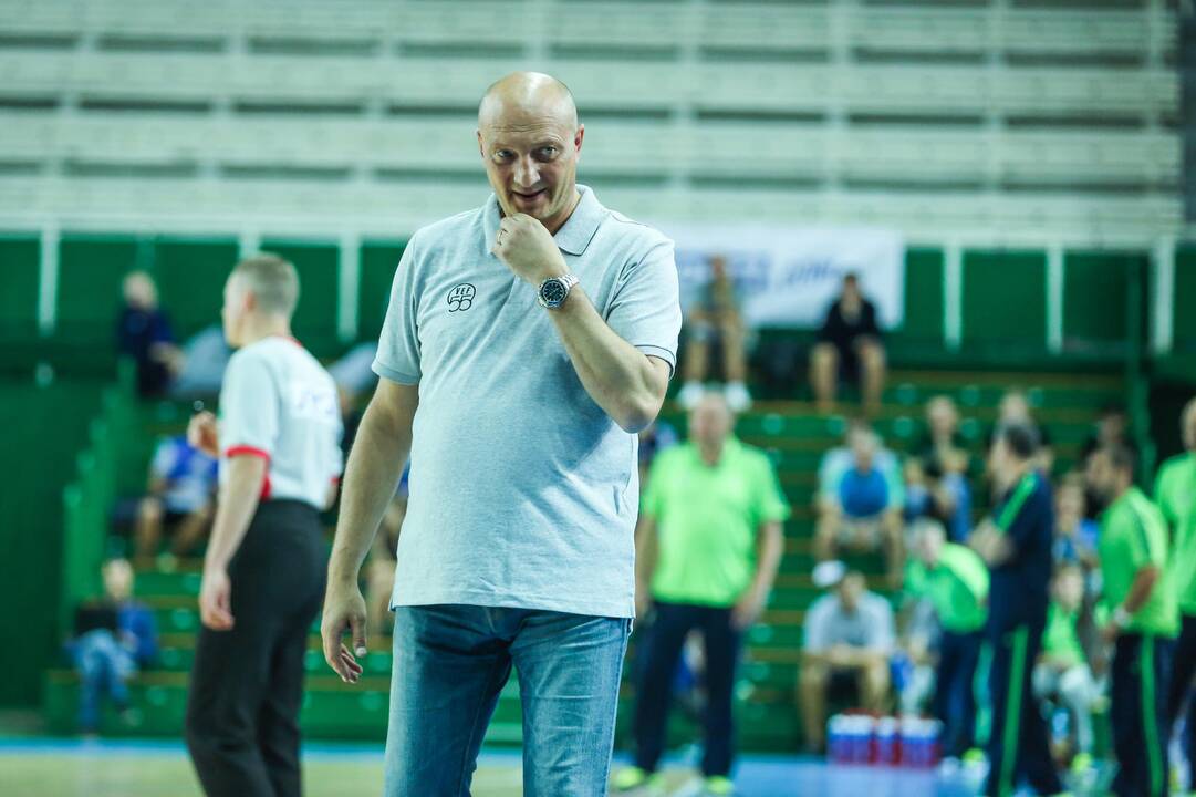 "Žalgiris" S.Butauto taurės finale po dramatiškos kovos nusileido VEF komandai 