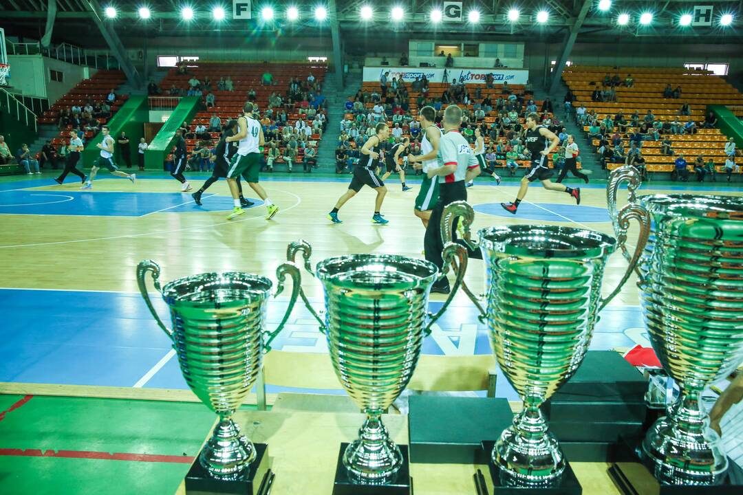 "Žalgiris" S.Butauto taurės finale po dramatiškos kovos nusileido VEF komandai 