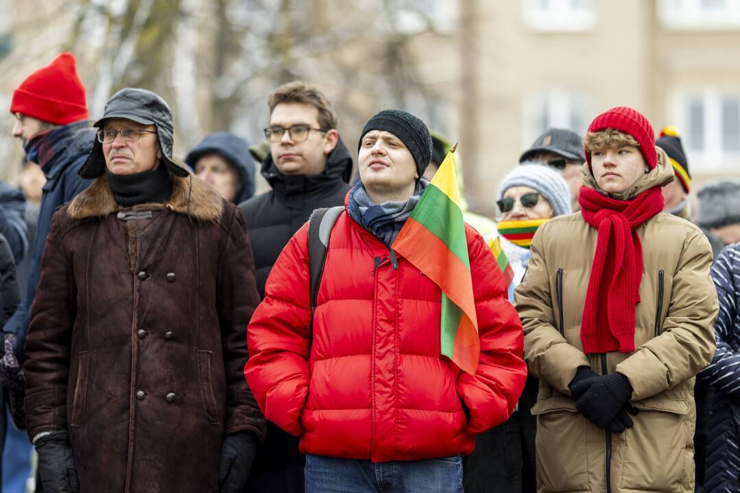 Valstybės vėliavos pakėlimo ceremonija Nepriklausomybės aikštėje 2024 m.