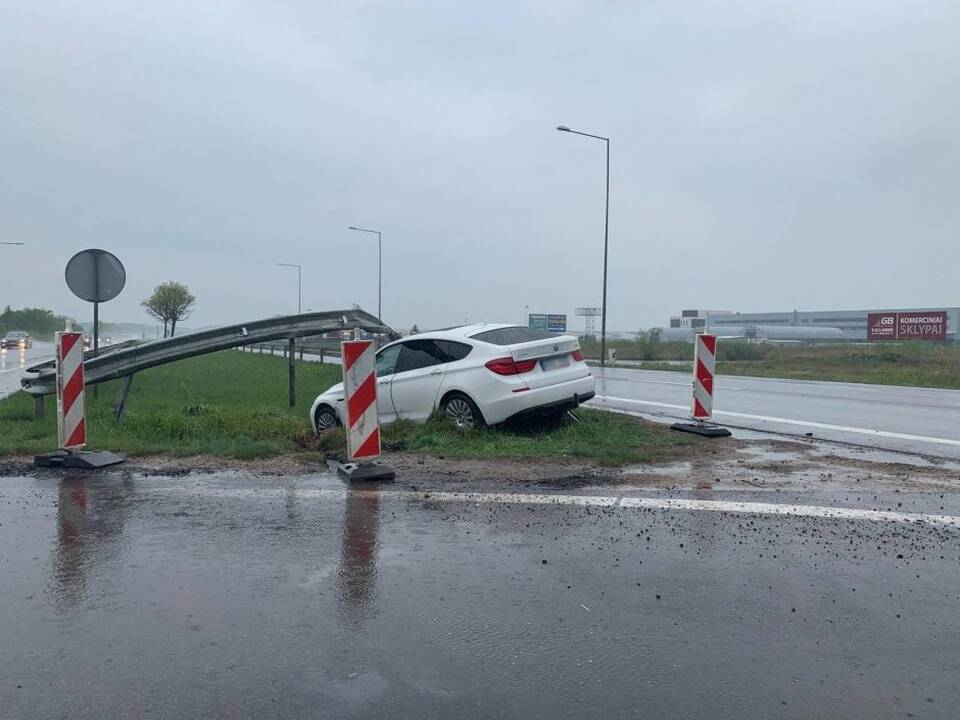 Po avarijos ties Giraite pratrūko: kritikai, šįkart kaltas ne BMW