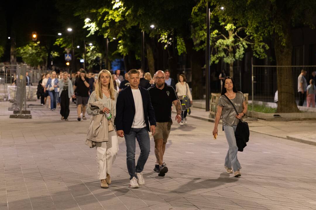 Daugiatūkstantinė minia po Justino Timberlake'o koncerto