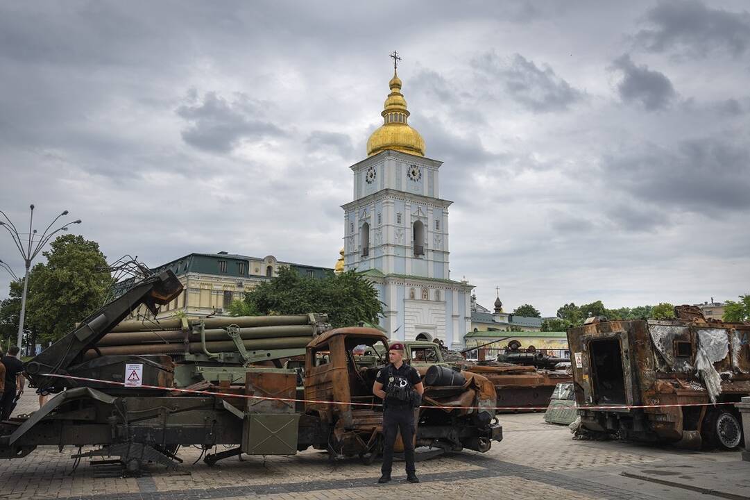 Kyjive nugriaudėjo sprogimas, girdimos oro pavojaus sirenos