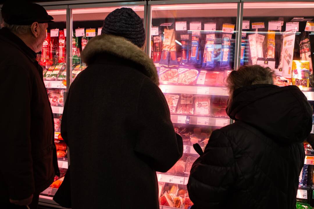 Tyrimas: pigiausių maisto produktų krepšelis balandį pigo 0,8 proc.