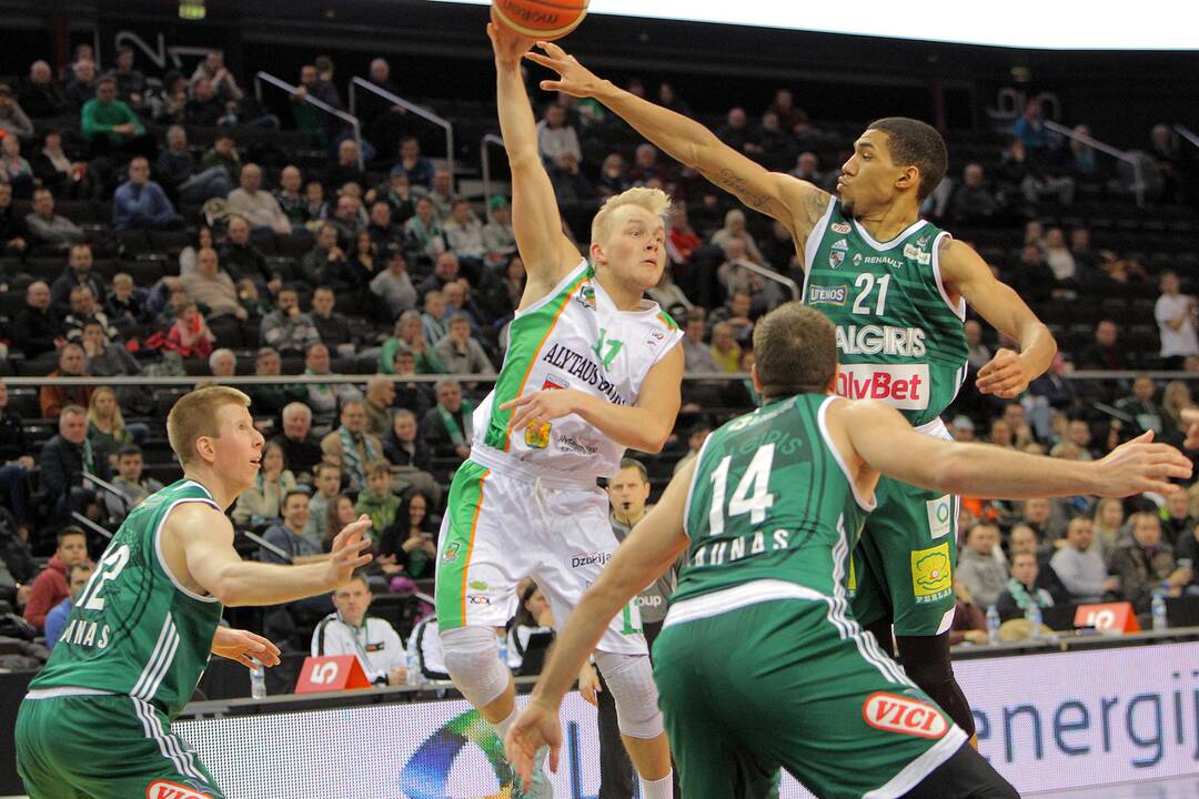Kauno „Žalgiris“ sudorojo Alytaus „Dzūkiją“ 39 taškų skirtumu.