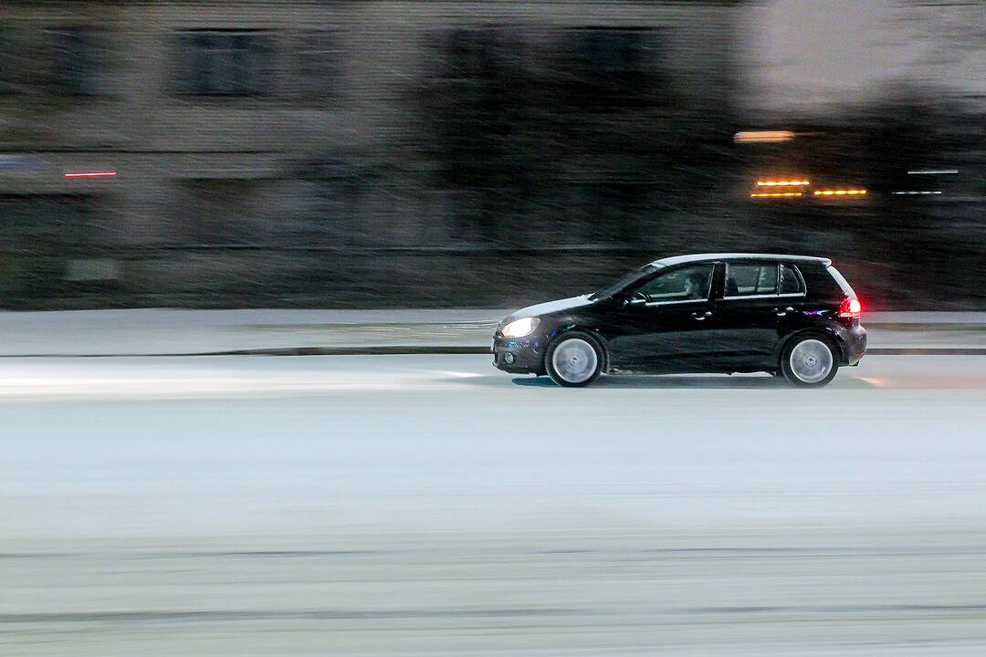 Pirmasis šios žiemos sniegas Kaune