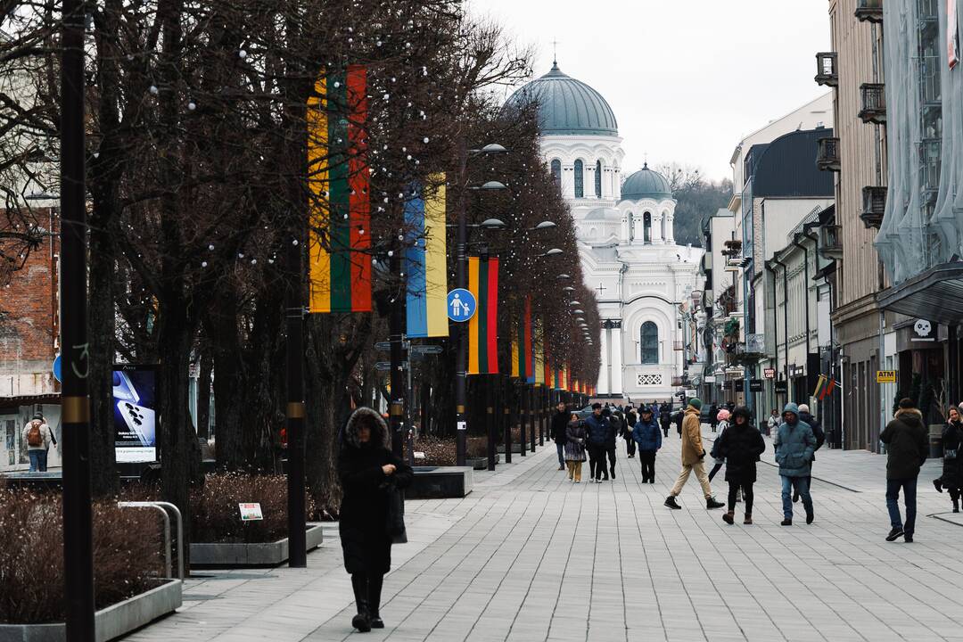 Šventinės dekoracijos Laisvės alėjoje