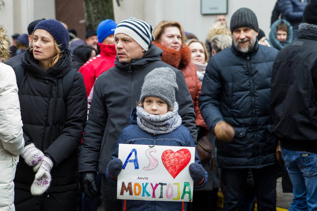 Protestas „Paskutinis skambutis“