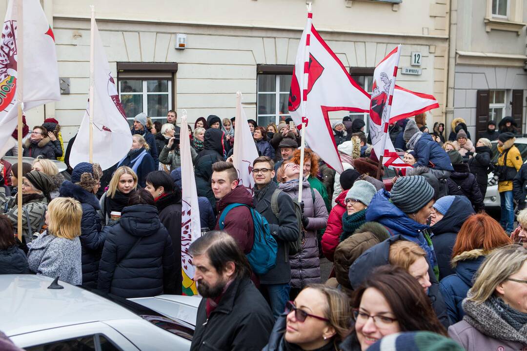 Protestas „Paskutinis skambutis“