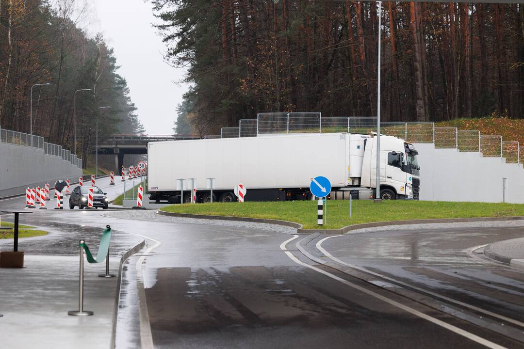 Tunelio kelių Lentvaris–Vievis sankirtoje atidarymas