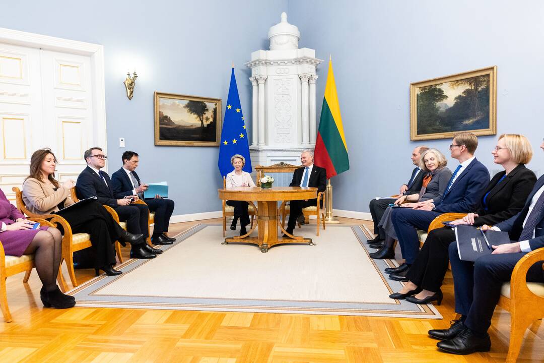 Valstybinio apdovanojimo įteikimo ceremonija EK pirmininkei
