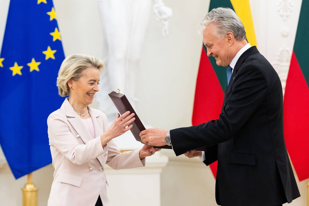 Valstybinio apdovanojimo įteikimo ceremonija EK pirmininkei