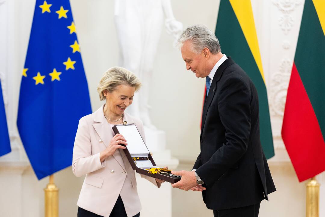 Valstybinio apdovanojimo įteikimo ceremonija EK pirmininkei