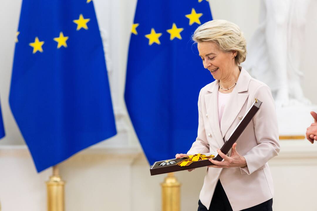 Valstybinio apdovanojimo įteikimo ceremonija EK pirmininkei