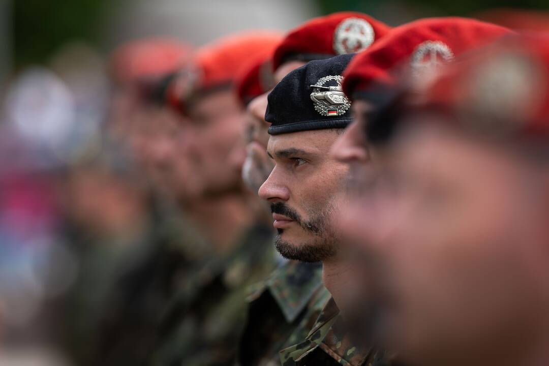 Vokietijos 45-osios šarvuotosios brigados inauguracija