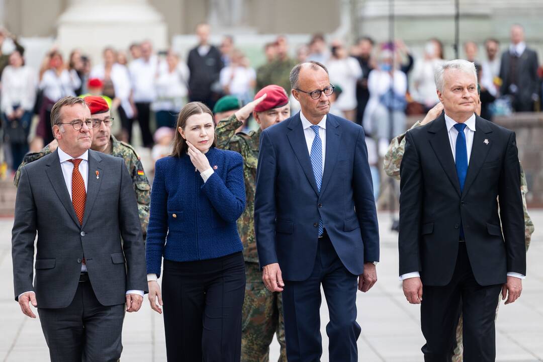 Vokietijos 45-osios šarvuotosios brigados inauguracija