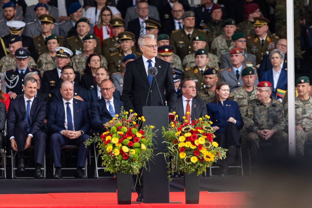Vokietijos 45-osios šarvuotosios brigados inauguracija