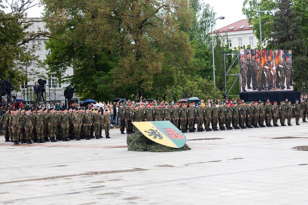 Vokietijos 45-osios šarvuotosios brigados inauguracija