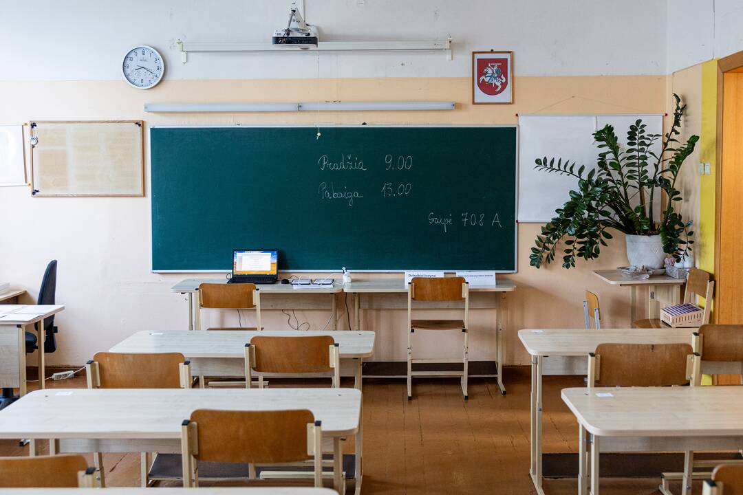 Abiturientai laiko valstybinį lietuvių kalbos egzaminą