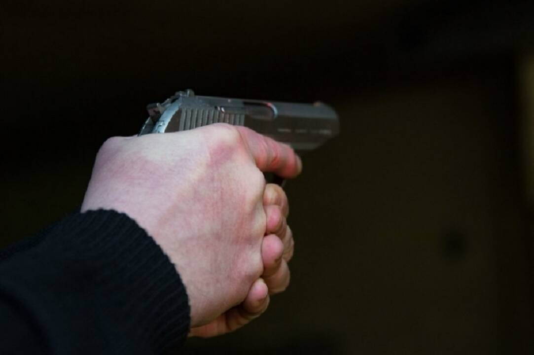 Kėdainiuose asmuo grasino vyrui: švaistėsi ginklu