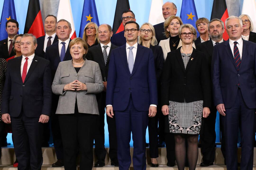 Angela Merkel ir  Mateuszas Morawieckis