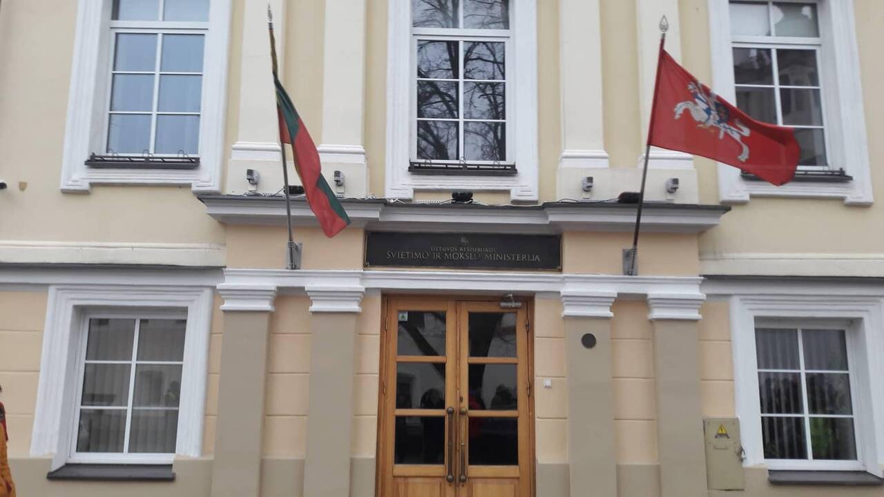 Protestas „Paskutinis skambutis“