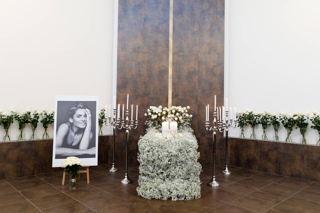 Atsisveikinimas su A. Jagelavičiūte