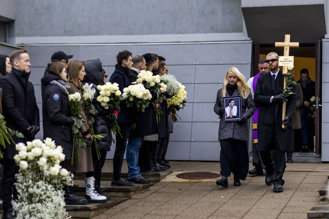 A. Jagelavičiūtei – artimųjų ir bičiulių paskutinis „sudie“